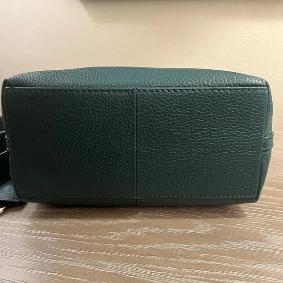 Radley London Duke Place medium compartment crossbody leather bag in pine needle - Picture 11 of 15